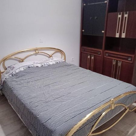 Home Sweet Home - 1 Bedroom Apartment Athena Bagian luar foto